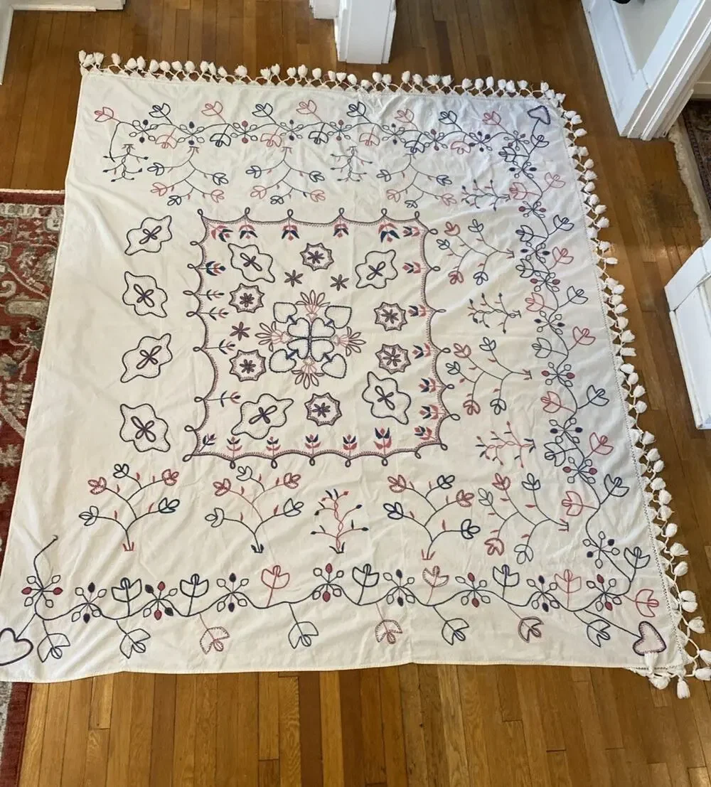 Vtg 50s Traditional Crewel Work Hand Embroidered Floral Tassels Bedspread 81x92